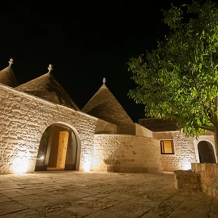 Bed & Breakfast Masseria Cecato 4*